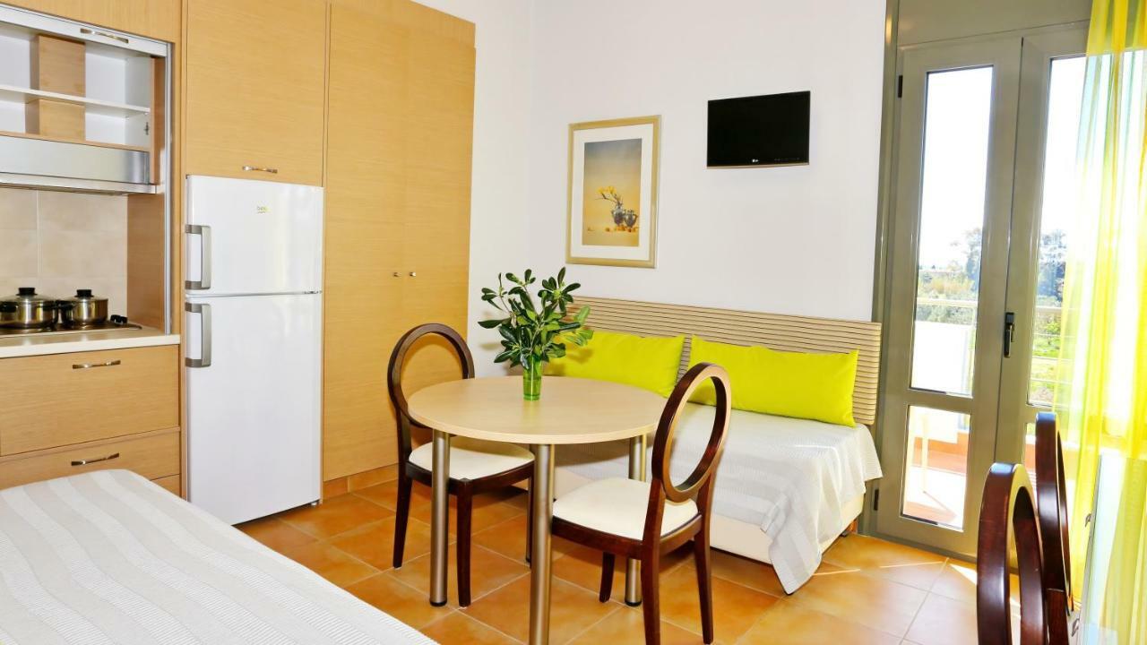 קריסטוס Erodios Hotel מראה חיצוני תמונה